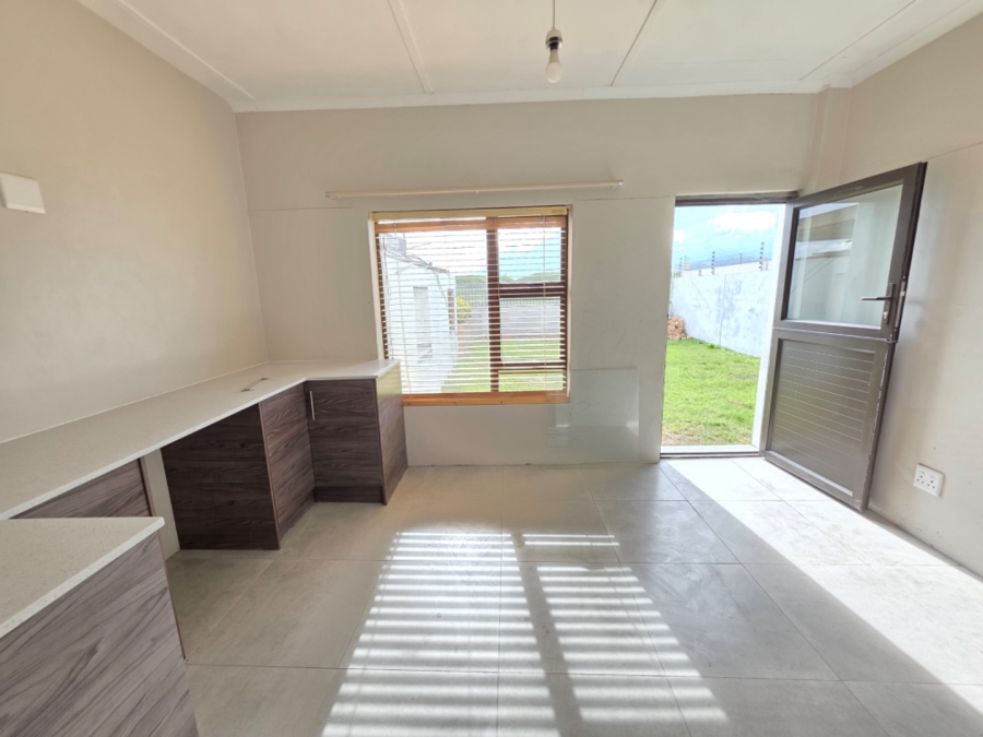 To Let 3 Bedroom Property for Rent in Fairview Golf Estate Western Cape